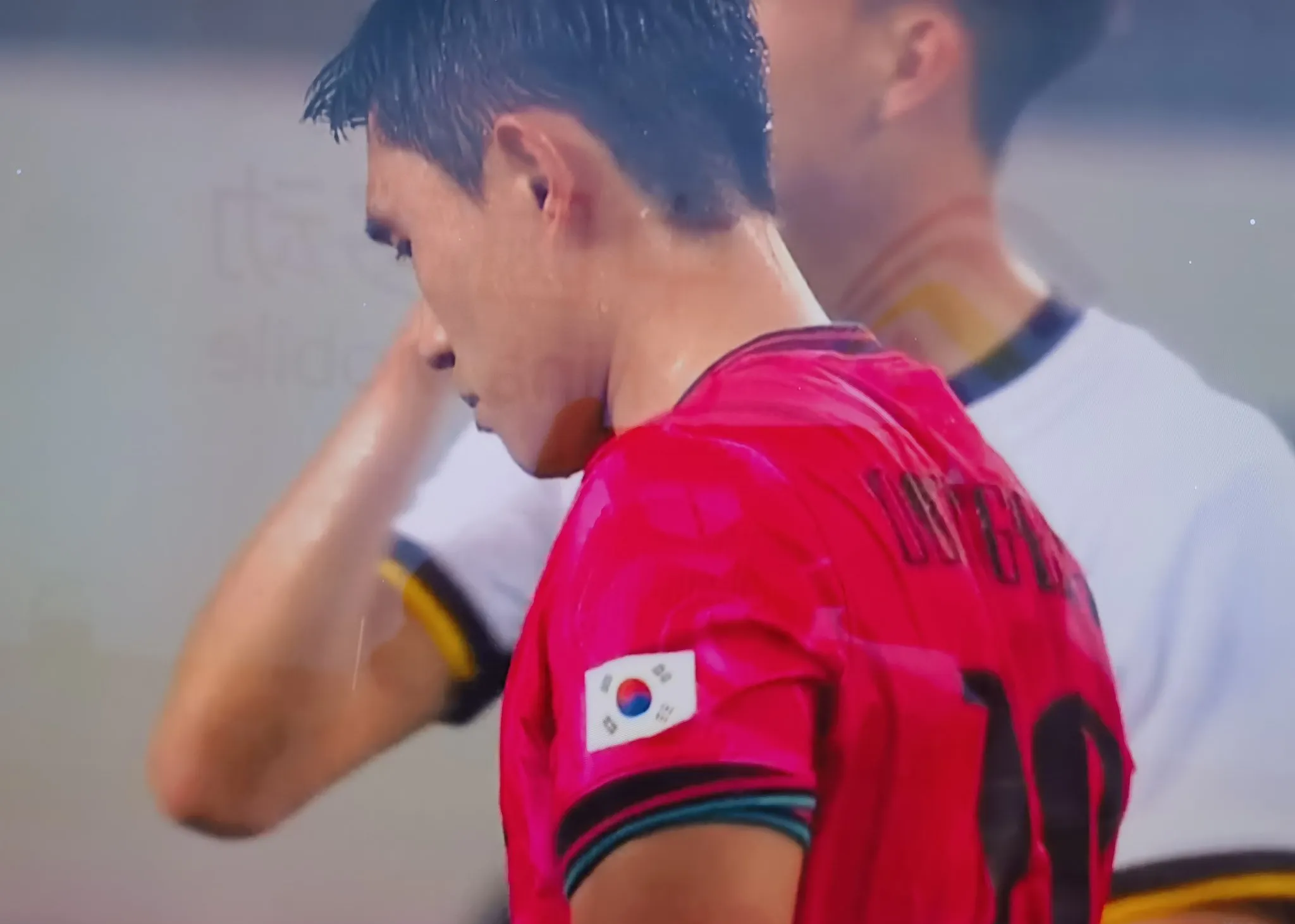 英雄联盟官网-关于英超关键时刻再迎强敌，里昂状态回暖，主帅态度——球迷炸锅，医务组通报恢复的信息